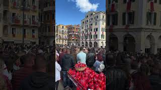 Corfu city on Easter Saturday  crazy crowds of people for the Botides pot throwing corfu botides [upl. by Akayas185]