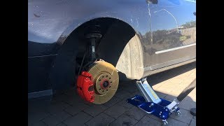 Passat B6 Change Front DiscsRotors Pads and paint caliper [upl. by Daht]