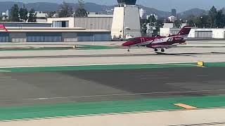 Airsmart Pilatus PC24 landing at Santa Monica Airport [upl. by Bergmann]