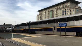 【アメリカ】 エメリービル駅のアムトラック・カリフォルニア サン・ホアキン San Joaquin Amtrak California Emeryville Station 20164 [upl. by Kcirrag]