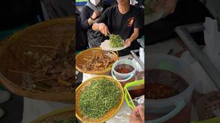 CUMA JUALAN DAUN GORENG BISA RAME BANGET‼️ streetfood streetfoodsemarang food kuliner [upl. by Anuska]