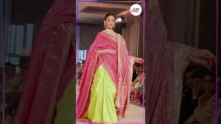 Sonali Bendre Ramp Walk🤩 [upl. by Alah]