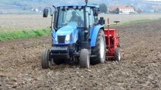 NEW HOLLAND T5040  seminatrice Gaspardo Nina [upl. by Annehsat]