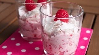 Rezept Nachtisch mit Himbeeren gepufftem Amaranth Joghurt und Kokoschips  Gesundes Dessert [upl. by Assiluy355]