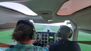 Windy Landing  DuPage Airport KDPA  Student Pilot  Cessna 172 [upl. by Plath]