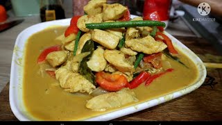 HOW TO COOK CHICKEN CURRY WITH KAFFIR LIME LEAVES QUICK AND EASY RECIPE [upl. by Anemix]