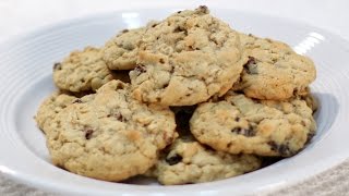 How to make Oatmeal Cookies  Easy Chewy Oatmeal Raisin Cookie Recipe [upl. by Eteragram]