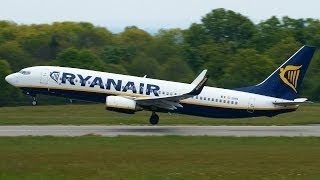 Ryanair B737800 EIDHN at Limoges  Bellegarde Airport LIGLFBL [upl. by Shirlene382]