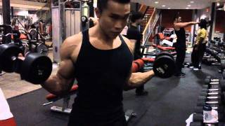 How to Properly Do Bicep Curls [upl. by Bron]