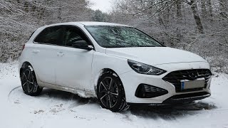 Hyundai i30  Vredestein Quatrac Pro [upl. by Tiernan]