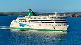 MV Oscar Wilde in Milford Haven Waterway 7124 [upl. by Tana]