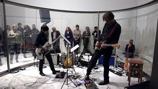 Performance by Thurston Moore and Debbie Googe for Dan Grahams Rock n Roll [upl. by Wera]