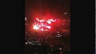 Eminem Surprise at Rihanna Concert [upl. by Htrag]