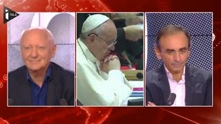 Vatican et homoséxualité  lEglise fait sa révolution familiale [upl. by Bruis]