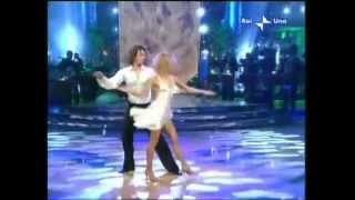 Ballando con le stelle Salsa Annalisa di Filippo  Riccardo Sardone [upl. by Reedy20]