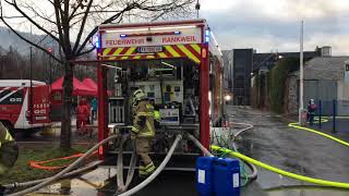 Fabrik in Götzis in Vollbrand Nachlöscharbeiten dauern an [upl. by Tryck]