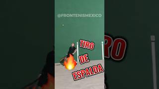 INCREIBLE tiro de espaldas 🌎🔥 de FRONTENIS shorts deportes viralvideo frontenis [upl. by Nolyd850]