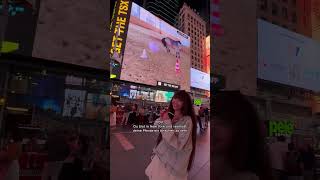 Sarina wird ÜBERRASCHT 😮 Pferde auf XXL Leinwand am Times Square in New York 😱😱 ViktoriaSarina [upl. by Behlke409]