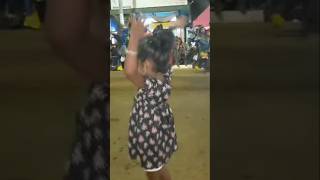 චූටි පැටියාගෙ කාවාඩි නැටුම බලන්න කෝ cute little baby kawadi dance dance baby cute සබ් ඔනී හොදේ ❤❤ [upl. by Bonne]