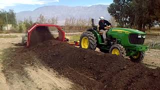 VOLTEADORA DE COMPOST 200 METROS DE ANCHO JLS AGROMAQUINARIAS [upl. by Brynn]