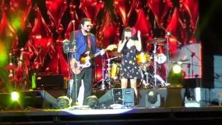 LOS TRES Y MON LAFERTE  TÍRATE [upl. by Enram]