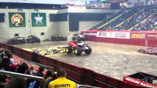 Monster Jam Thunder Nationals  Krazy Train Freestyle [upl. by Vivi]