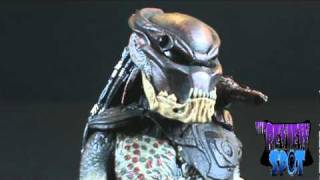 Toy Spot  Neca Predators Beserker Predator [upl. by Parrnell]