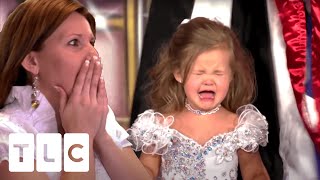 Threeyearold Kayla Has Huge OnStage Meltdown At Las Vegas Pageant  Toddlers amp Tiaras [upl. by Pena]