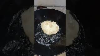 Puri banane ki recipe cooking food trending ytshorst video viralvideo [upl. by Vonnie348]