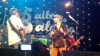 Zeca Baleiro e Fagner Revelação e Espumas ao Vento  Baile do Baleiro [upl. by Nolad]