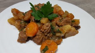 Beef stew in a slow cooker  wolowina duszona z warzywami [upl. by Lilak952]