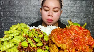 buka puasa 2 ikan bilis pete kulit ayam geprek pedas mercontumis pare terong muda Mukbang [upl. by Airuam560]