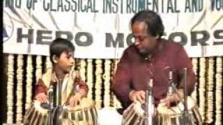 Amazing tabla of Ustad Sabir khan amp Arif khan 1991 part2 [upl. by Dru]