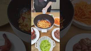 Multifunctional smart electric frying pan [upl. by Ainsworth471]