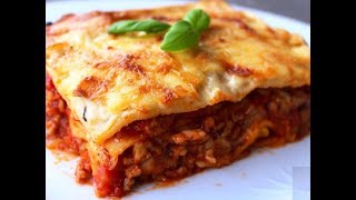 HIT Najlepsza Lazania  Lasagne  mięsna z sosem beszamelowym  MajkelGotuje [upl. by Evannia]