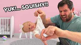 SILICONE BABY MIMI  CAN DAD CHANGE HER [upl. by Laehcor]