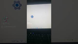 Compaq Presario CQ61 running windows 11 home edition [upl. by Akelam]