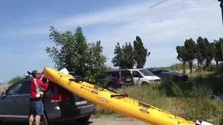 Loading kayak Hobie Tandem Island on suv [upl. by Nyla]