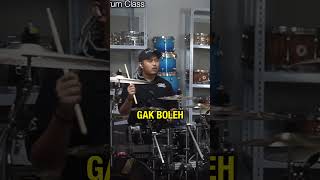 ROY DEADSQUAD bocorin tehnik double pedalnya di dND Drum Class [upl. by Atokad]