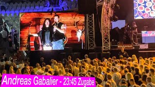 Andreas Gabalier  Zugabe um 2340 Uhr „Hinterm Horizontquot andreasgabalier kitzbühel [upl. by Evelin]