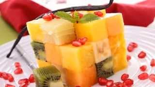 Как красиво оформить украсить стол фруктами Фрукты и десертыDecorations of fruits [upl. by Rowland7]