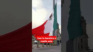 Así fue la ceremonia de izamiento de bandera en memoria de las víctimas de los sismos de 1985 y 2017 [upl. by Pricilla]