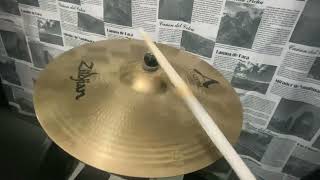 Zildjian A Custom Medium Crash 18” [upl. by Cleodal]