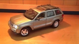 118 2005 Jeep Grand Cherokee 57L by Maisto Review [upl. by Oraneg]