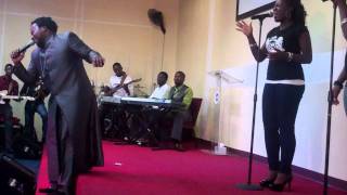 Sonnie Badu Performing BABA  RCCG Grace Chapel [upl. by Nordek854]