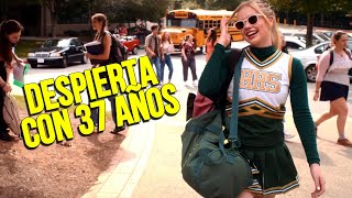 🔰 LA CHICA POPULAR CAE EN COMA Y DESPIERTA 20 AÑOS DESPUÉS  Senior Year  Resumen de peliculas [upl. by Januisz]