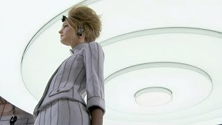 Chanel  Haute Couture Fall Winter 20052006  Paris Fashion Week [upl. by Raveaux]