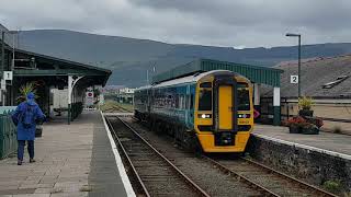 Class 158 arriving at Barmouth station The 1201 service from Birmingham to Pwllheli [upl. by Jonna]