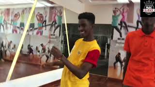 Risky  Davido Ft Popcaan Dance Choreography At LET LOOSE Dance class by H2C Dance Company [upl. by Iek]