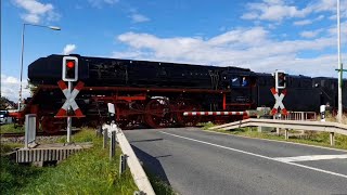 Bahnübergang Weißensee  L1054 [upl. by Akinirt]